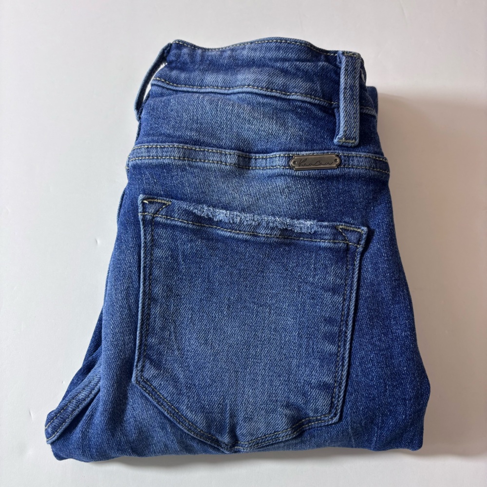 KanCan Signature Kurvy Mid-Rise Skinny Jeans Distressed Trendy Denim Blue Sz 24 - Picture 7 of 14